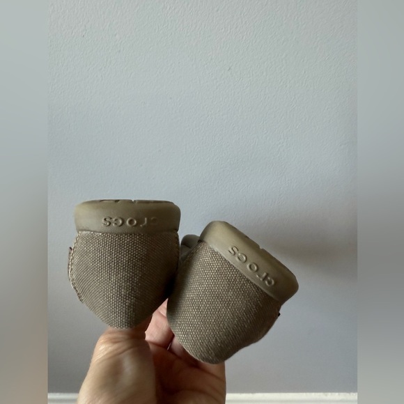 Crocs Santa Cruz Loafers Canvas Slip On Shoes Kids Toddlers Beige Tan Size 12 - Picture 6 of 11